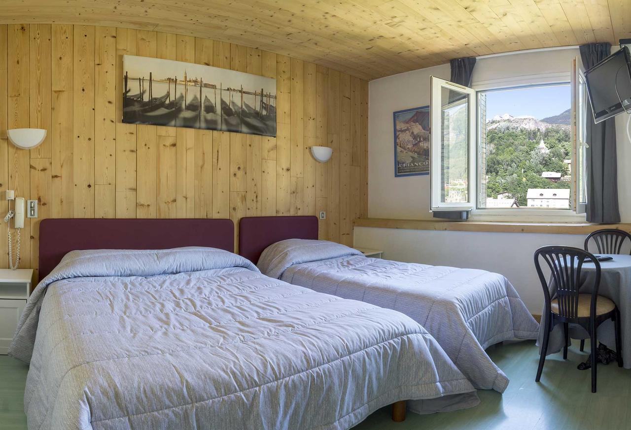 Hotel De Paris Briançon Dış mekan fotoğraf